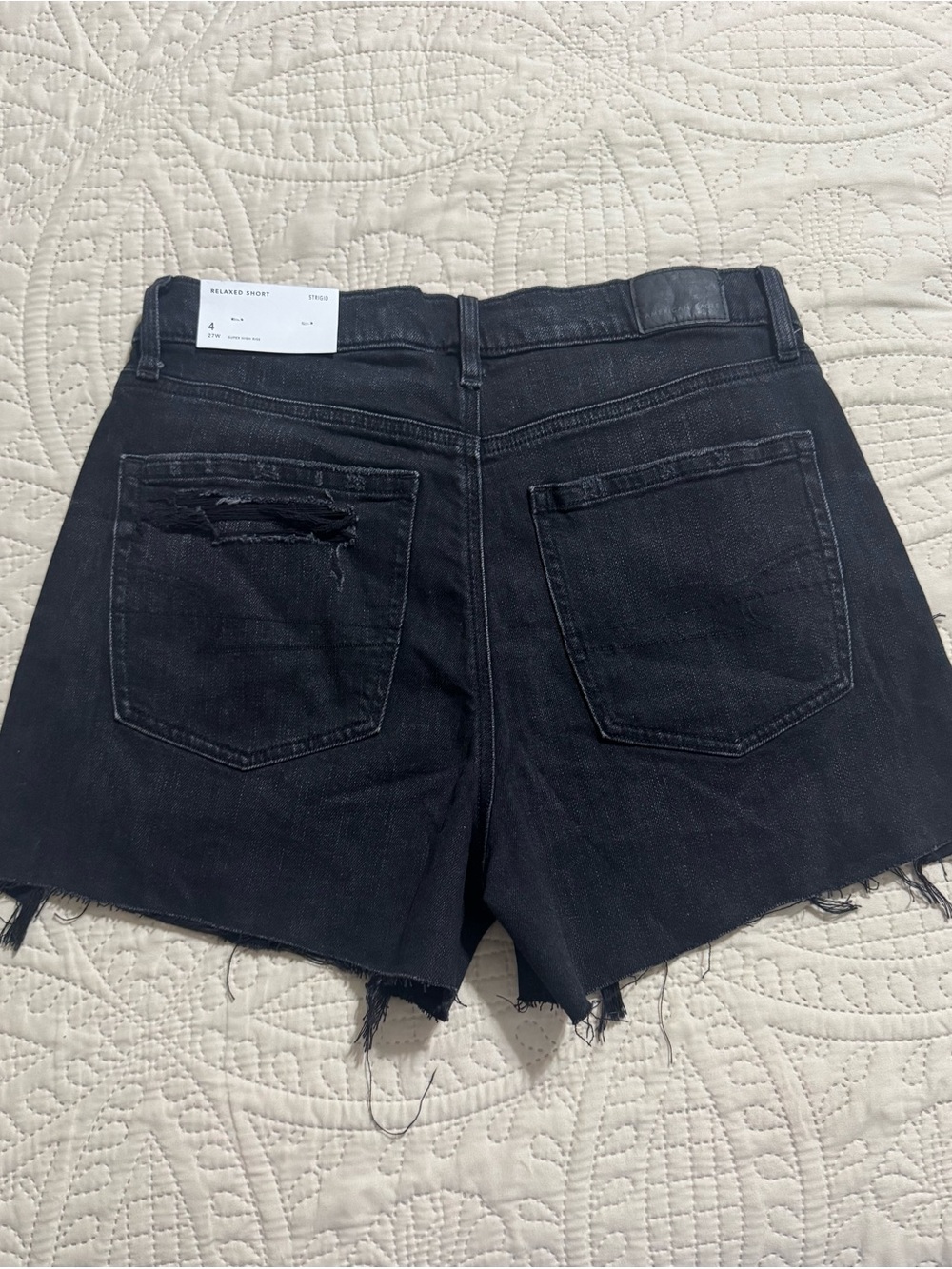 American Eagle Black Distressed Relaxed Denim Shorts - Picture 2 of 4